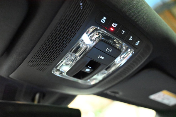 Mercedes-Benz B-Klasse 250 e Luxury Limited - Leer - Memory - Ambianceverlichting - Stoelverwarming - Panoramadak -