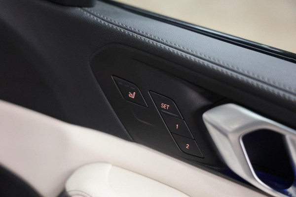 BMW X5 xDrive45e PANORAMA SKY LOUNGE TREKHAAK MASSAGE