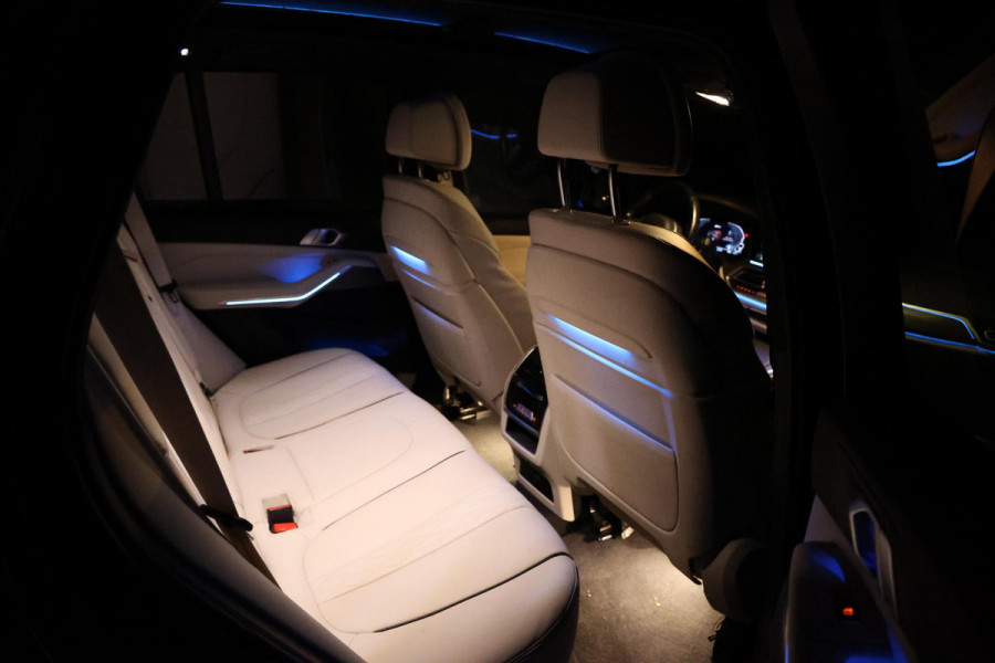 BMW X5 xDrive45e PANORAMA SKY LOUNGE TREKHAAK MASSAGE