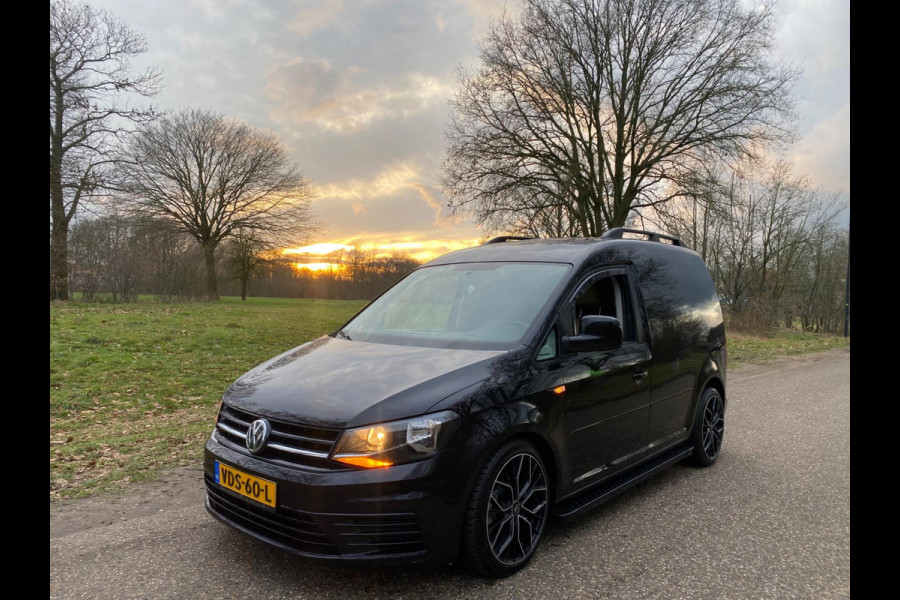 Volkswagen Caddy 2.0 TDI L1H1 180 PK Trendline Schuifdeur