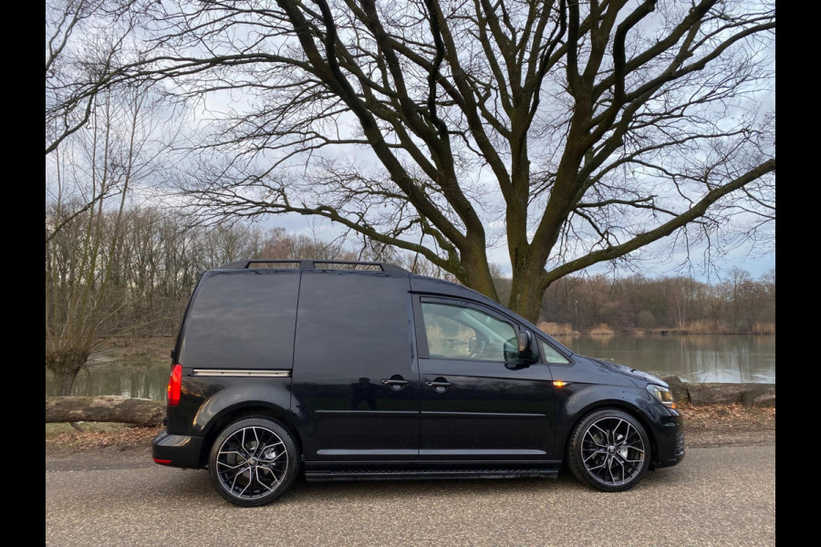 Volkswagen Caddy 2.0 TDI L1H1 180 PK Trendline Schuifdeur