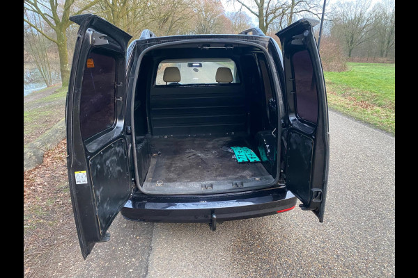Volkswagen Caddy 2.0 TDI L1H1 180 PK Trendline Schuifdeur
