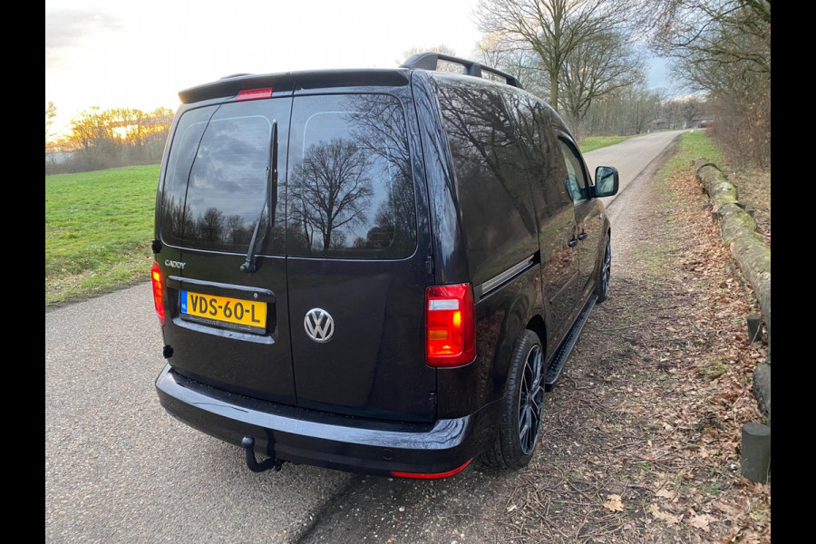 Volkswagen Caddy 2.0 TDI L1H1 180 PK Trendline Schuifdeur