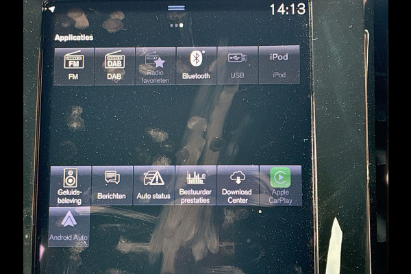 Volvo XC40 1.5 T4 Plug-in hybrid Plus Dark SOH 98% | Lage km stand | HK audio | 360° Camera | Trekhaak | Pilot- Park Assist