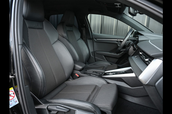 Audi A3 Sportback 45 TFSI e S edition Competition · Black Optic · S Seats · Keyless · Led · Adaptive Cruise