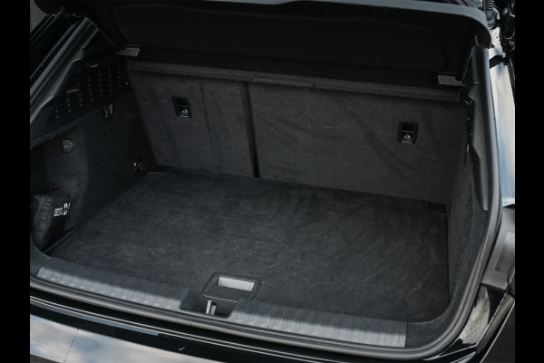 Audi A3 Sportback 45 TFSI e S edition Competition · Black Optic · S Seats · Keyless · Led · Adaptive Cruise