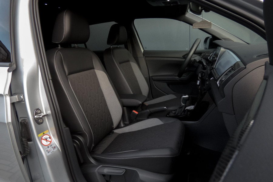 Volkswagen T-Cross 1.0 TSI GOAL | AFNEEMBARE TREKHAAK | ADAPTIEVE CRUISE CONTROL | SIDE ASSIST | APPLE CARPLAY / ANDROID AUTO