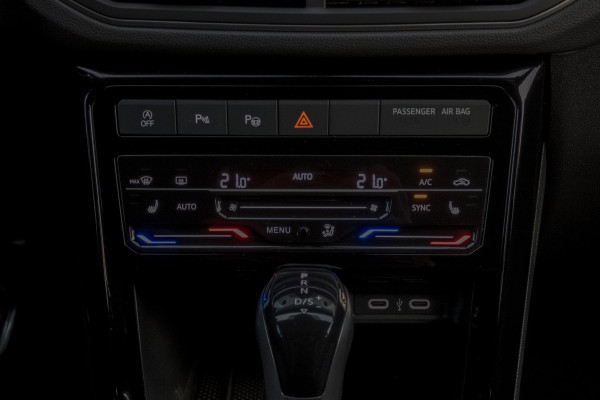 Volkswagen T-Cross 1.0 TSI GOAL | AFNEEMBARE TREKHAAK | ADAPTIEVE CRUISE CONTROL | SIDE ASSIST | APPLE CARPLAY / ANDROID AUTO