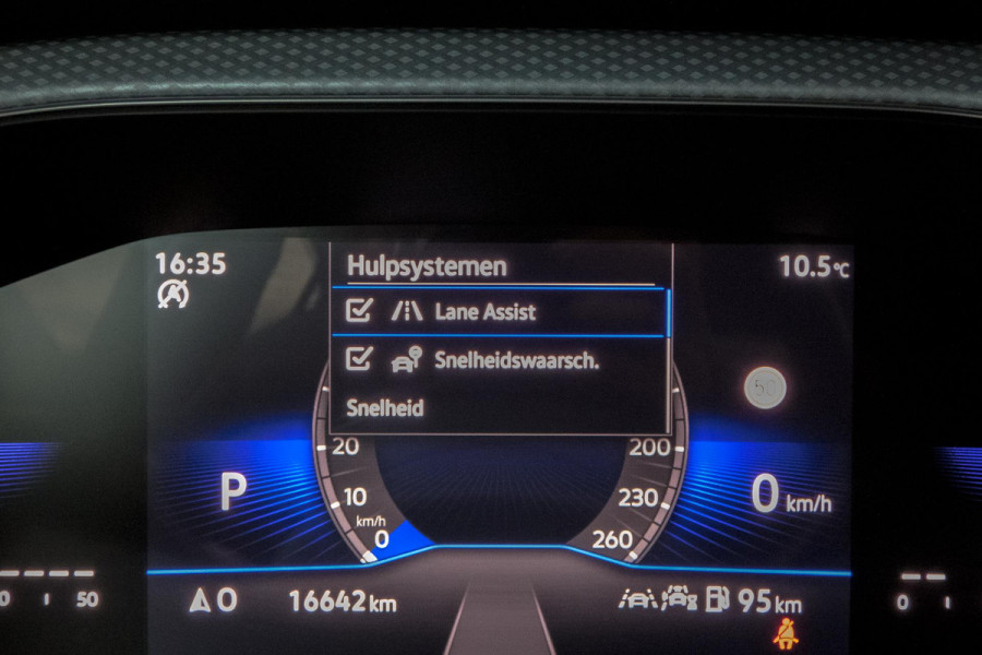 Volkswagen T-Cross 1.0 TSI GOAL | AFNEEMBARE TREKHAAK | ADAPTIEVE CRUISE CONTROL | SIDE ASSIST | APPLE CARPLAY / ANDROID AUTO