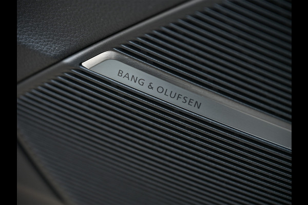 Audi Q8 60 TFSI e Competition · Audi Exclusive · S-seats met massage · Panoramadak · Adaptive cruise · Stoelverwarming en ventilatie · A