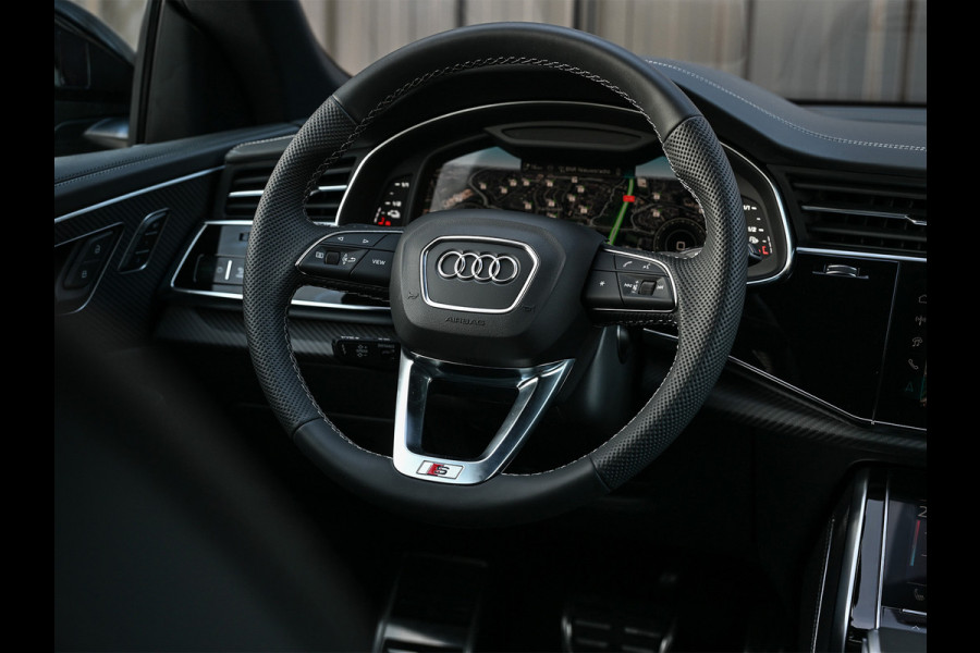 Audi Q8 60 TFSI e Competition · Audi Exclusive · S-seats met massage · Panoramadak · Adaptive cruise · Stoelverwarming en ventilatie · A