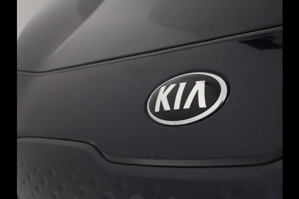 Kia e-Niro DynamicLine 64 kWh | SOH 100% ACCU | 450 km actieradius | Stuur-/Stoelverwarming | Navigatie | Camera | Half Leder |