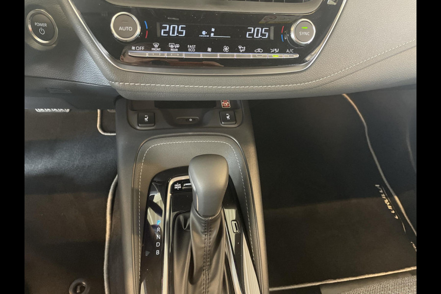 Toyota Corolla Touring Sports Hybrid 140 Dynamic | Dodehoek detectie | Stuur- & Stoelverwarming | Parkeersensoren | Apple Carplay & AndroidAUTO