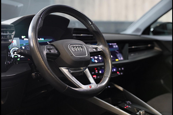Audi A3 Sportback 45 TFSI e RS3 Look / 245 PK / RS Zetels / B & O / Head Up / 360 Camera / Virtual Cockpit / Open Pano / Matrix