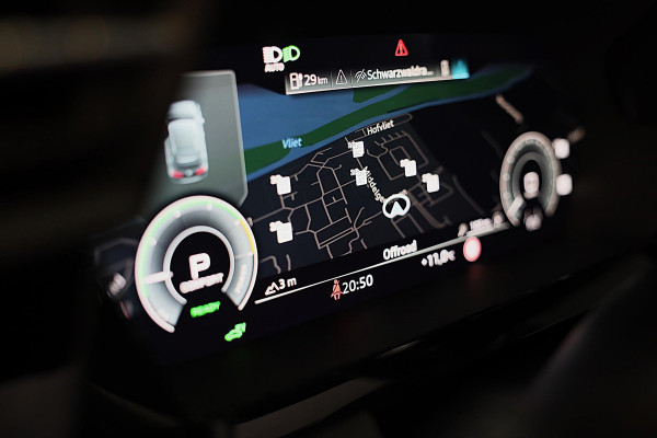 Audi A3 Sportback 45 TFSI e RS3 Look / 245 PK / RS Zetels / B & O / Head Up / 360 Camera / Virtual Cockpit / Open Pano / Matrix