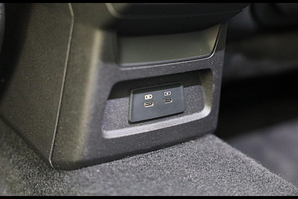 Audi A3 Sportback 45 TFSI e RS3 Look / 245 PK / RS Zetels / B & O / Head Up / 360 Camera / Virtual Cockpit / Open Pano / Matrix