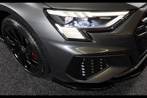 Audi A3 Sportback 45 TFSI e RS3 Look / 245 PK / RS Zetels / B & O / Head Up / 360 Camera / Virtual Cockpit / Open Pano / Matrix