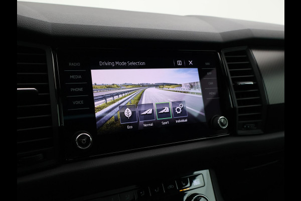 Škoda Kodiaq 1.5 TSI 7-PERS. SPORTLINE + PANORAMA | SFEERVERL. | VIRTUAL COCKPIT | ADAPTIVE CRUISE | MEMORY | STOELVERW.