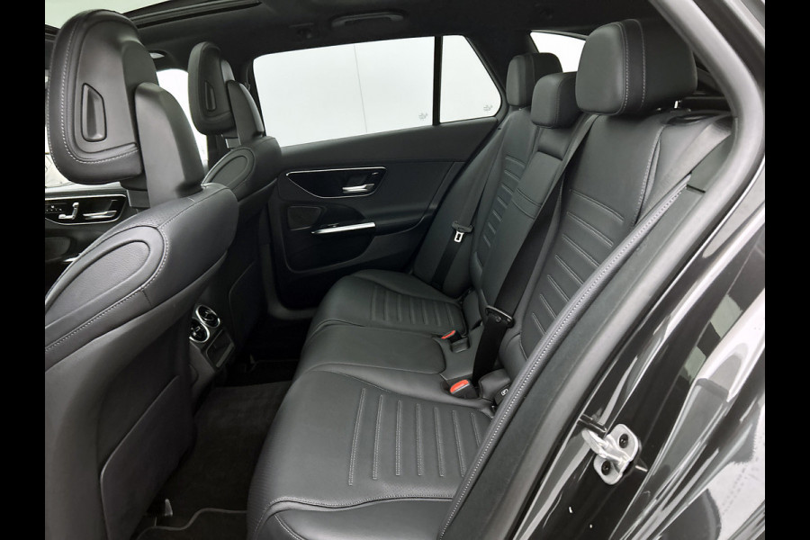 Mercedes-Benz C-Klasse Estate 300 e Star Edition LIMITED AMG | Night Pakket | Panorama Schuif-Kanteldak | Distronic | Apple CarPlay | Sfeerverlichting | Memory voorstoelen. Inclusief 24 maanden MB Certified garantie voor Europa.