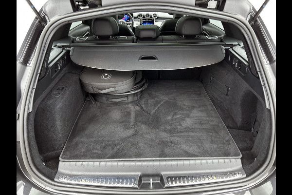 Mercedes-Benz C-Klasse Estate 300 e Star Edition LIMITED AMG | Night Pakket | Panorama Schuif-Kanteldak | Distronic | Apple CarPlay | Sfeerverlichting | Memory voorstoelen. Inclusief 24 maanden MB Certified garantie voor Europa.