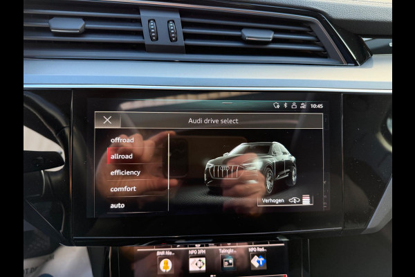 Audi e-tron Sportback 55 Quattro S edition 95 kWh LEER/PANO