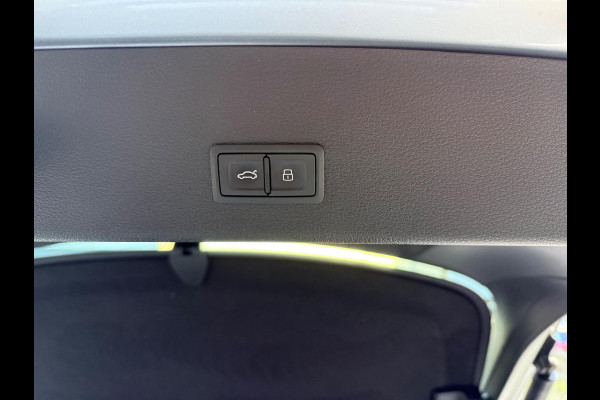 Audi e-tron Sportback 55 Quattro S edition 95 kWh LEER/PANO