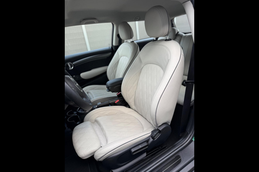 MINI Cooper 1.5 Camden CarPlay Camera