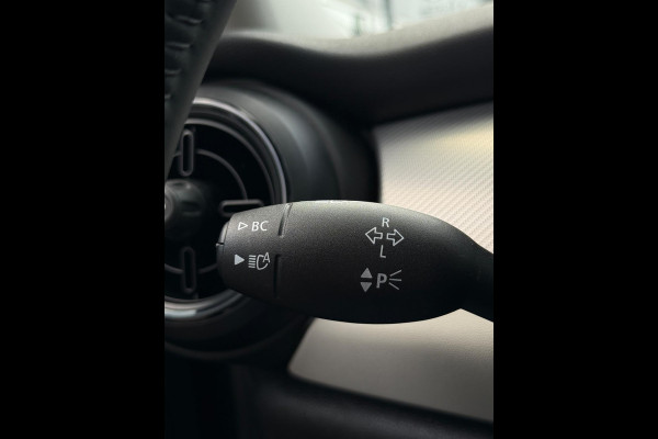 MINI Cooper 1.5 Camden CarPlay Camera