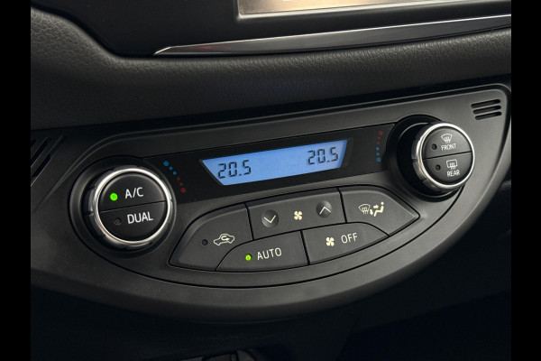 Toyota Yaris 1.5 Hybrid Bi-Tone Bluetooth