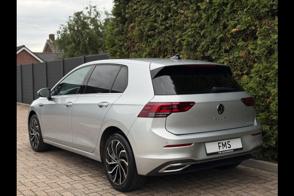 Volkswagen Golf 1.5 eTSI Style Edition Camera CarPlay