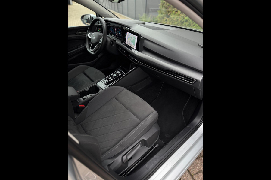 Volkswagen Golf 1.5 eTSI Style Edition Camera CarPlay