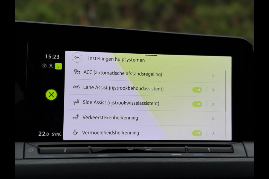 Volkswagen Golf 1.5 eTSI Style Edition Camera CarPlay