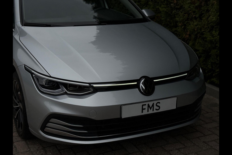 Volkswagen Golf 1.5 eTSI Style Edition Camera CarPlay