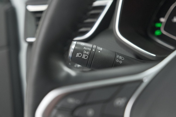 Renault Clio TCe 100 EDC Intens | Trekhaak | 360 Camera | Dodehoekdetectie | Stoelverwarming