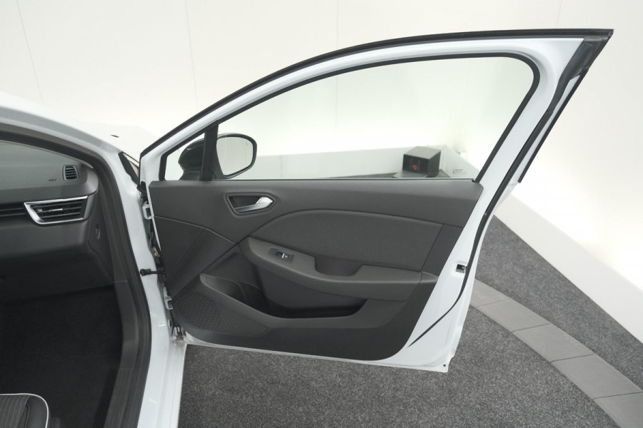 Renault Clio TCe 100 EDC Intens | Trekhaak | 360 Camera | Dodehoekdetectie | Stoelverwarming