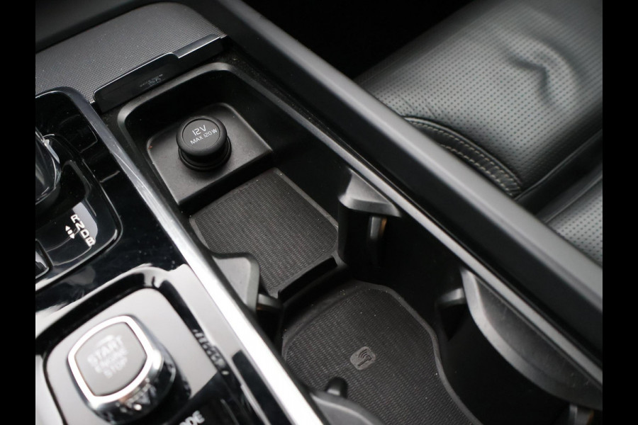 Volvo XC60 2.0 T8 T.E. 390 PK AWD R-DESIGN + BOWERS & WILKINS | 22 INCH | TREKHAAK | 360 CAMERA | PANORAMA | VOL-LEDER