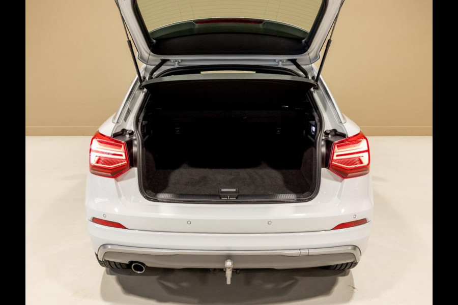 Audi Q2 30 TFSI 2x S-line / 116pk / Trekhaak / Cruise control / Clima