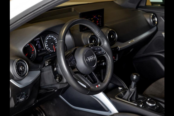 Audi Q2 30 TFSI 2x S-line / 116pk / Trekhaak / Cruise control / Clima