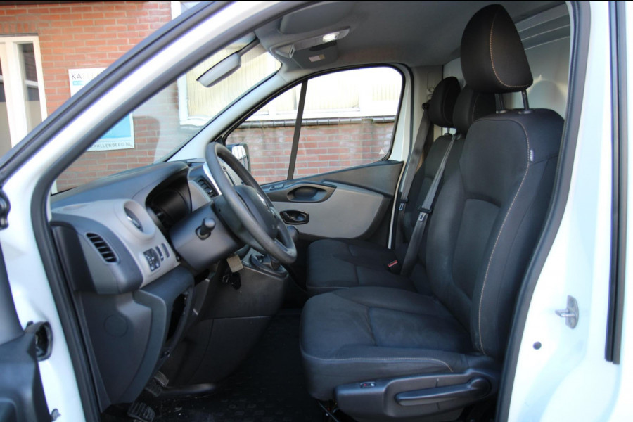 Renault Trafic 1.6 dCi T29 121PK L2H1 Comfort / Camera / Trekhaak / Navi