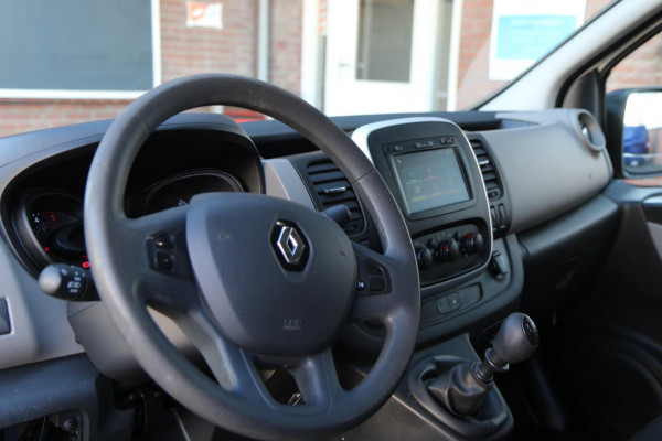 Renault Trafic 1.6 dCi T29 121PK L2H1 Comfort / Camera / Trekhaak / Navi