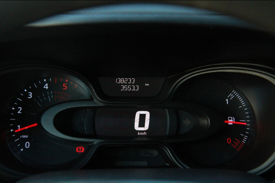 Renault Trafic 1.6 dCi T29 121PK L2H1 Comfort / Camera / Trekhaak / Navi