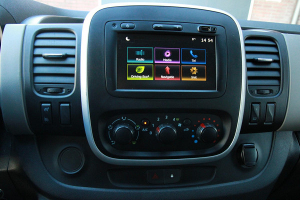 Renault Trafic 1.6 dCi T29 121PK L2H1 Comfort / Camera / Trekhaak / Navi