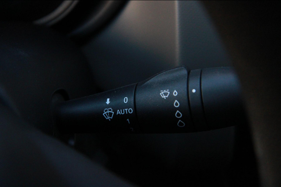 Renault Trafic 1.6 dCi T29 121PK L2H1 Comfort / Camera / Trekhaak / Navi