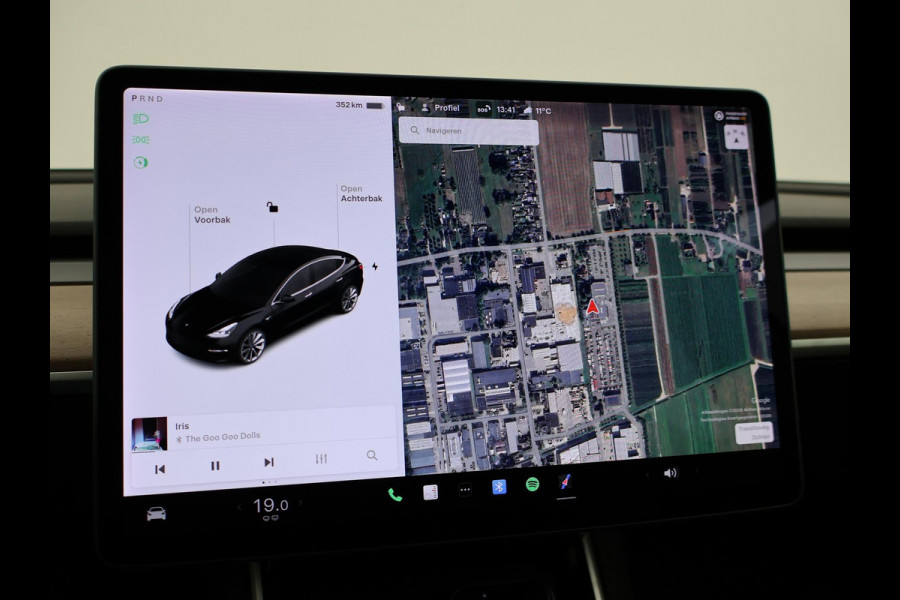 Tesla Model 3 60 kWh RWD *BTW* + LEDER | AUTOPILOT | PANORAMA | 3 CAMERA'S