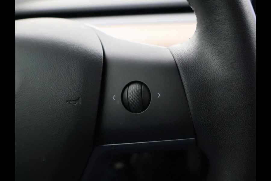 Tesla Model 3 60 kWh RWD *BTW* + LEDER | AUTOPILOT | PANORAMA | 3 CAMERA'S