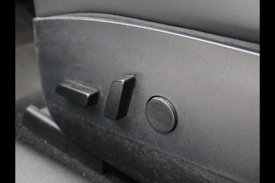 Tesla Model 3 60 kWh RWD *BTW* + LEDER | AUTOPILOT | PANORAMA | 3 CAMERA'S