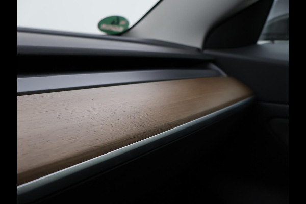 Tesla Model 3 60 kWh RWD *BTW* + LEDER | AUTOPILOT | PANORAMA | 3 CAMERA'S