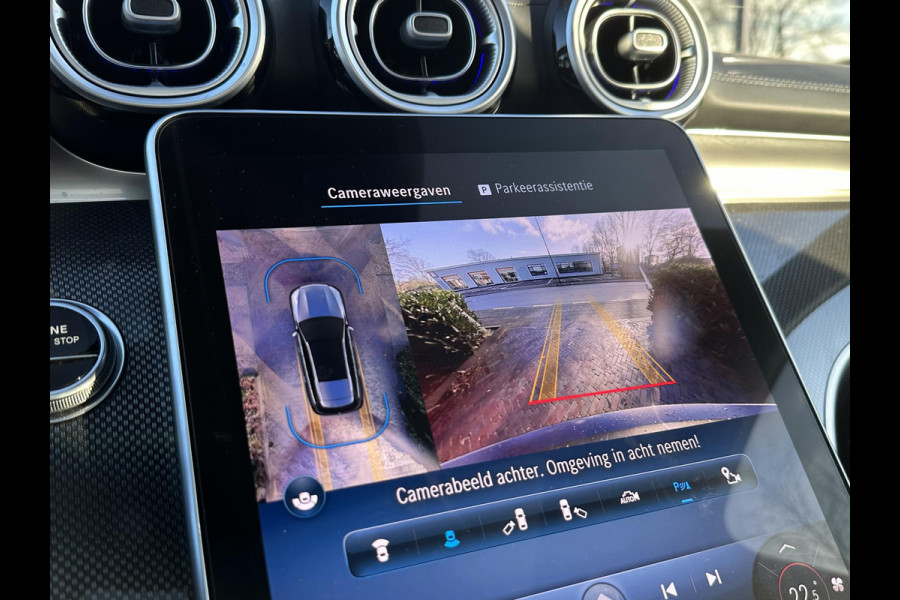 Mercedes-Benz C-Klasse 300 de 4MATIC AMG Line Panoramadak Adaptive Cruise Burmester Full Ambient