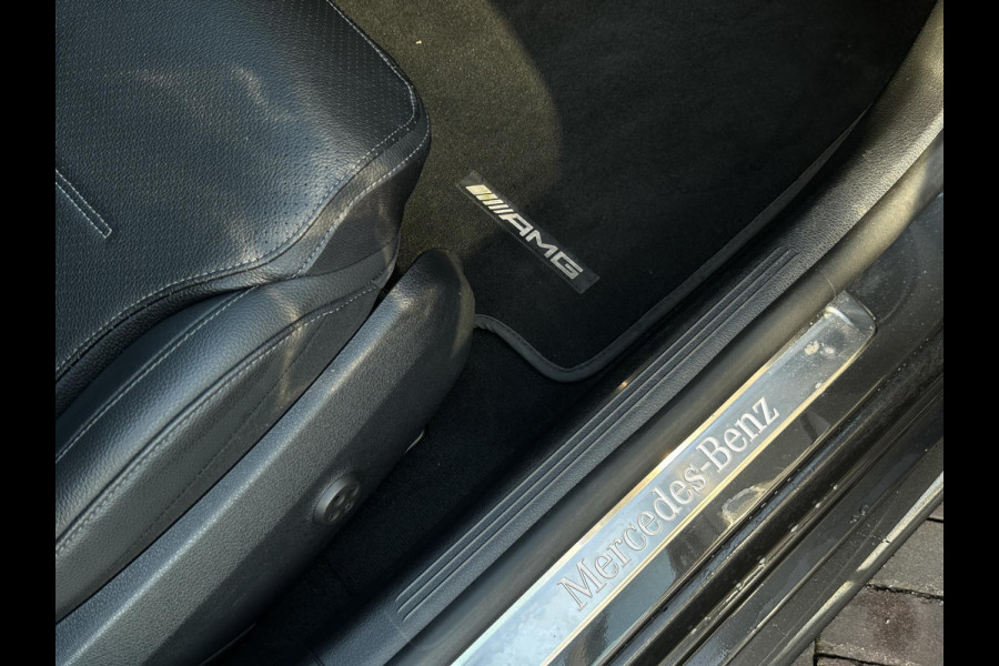 Mercedes-Benz C-Klasse 300 de 4MATIC AMG Line Panoramadak Adaptive Cruise Burmester Full Ambient
