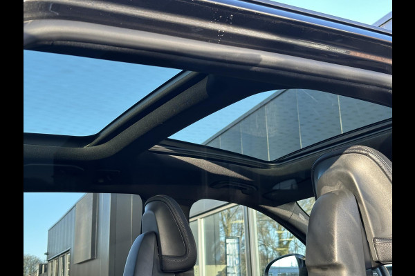 Mercedes-Benz C-Klasse 300 de 4MATIC AMG Line Panoramadak Adaptive Cruise Burmester Full Ambient